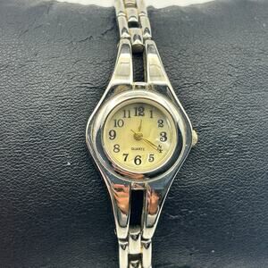 Women’s Mother Pearl Silver Tone St. Steel Watch Working New Battery